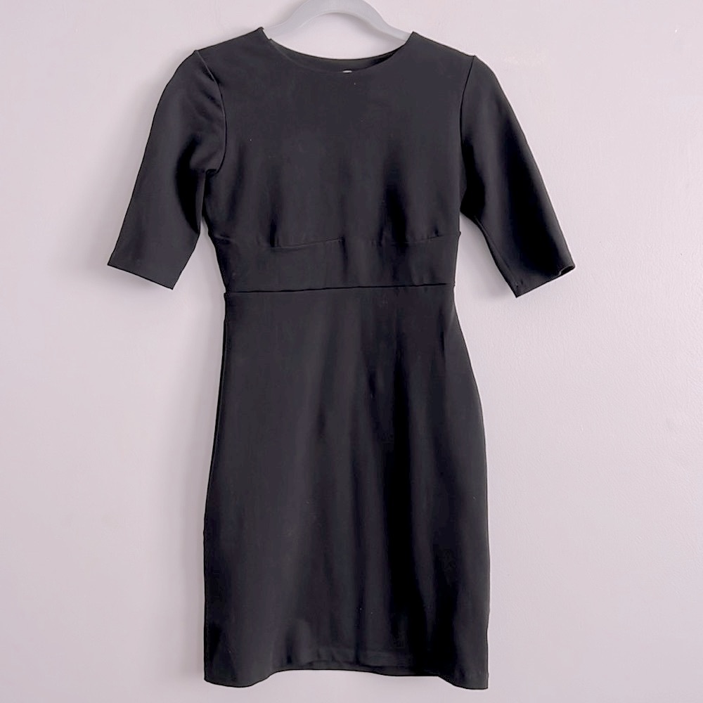 Susana Monaco Open Back Sexy Little Black Short Sleeve Stretch Mini Dress M 6 8 - Picture 3 of 12